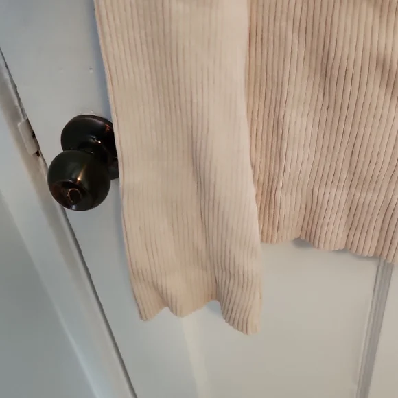 H&M Cream Ribbed Knit Sweater - Picture 6 of 7